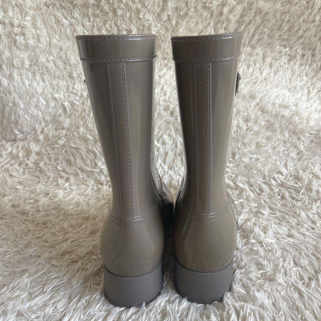 プラダ　レインブーツ　三角ロゴ　グレージュ　36 長靴　ラバー素材