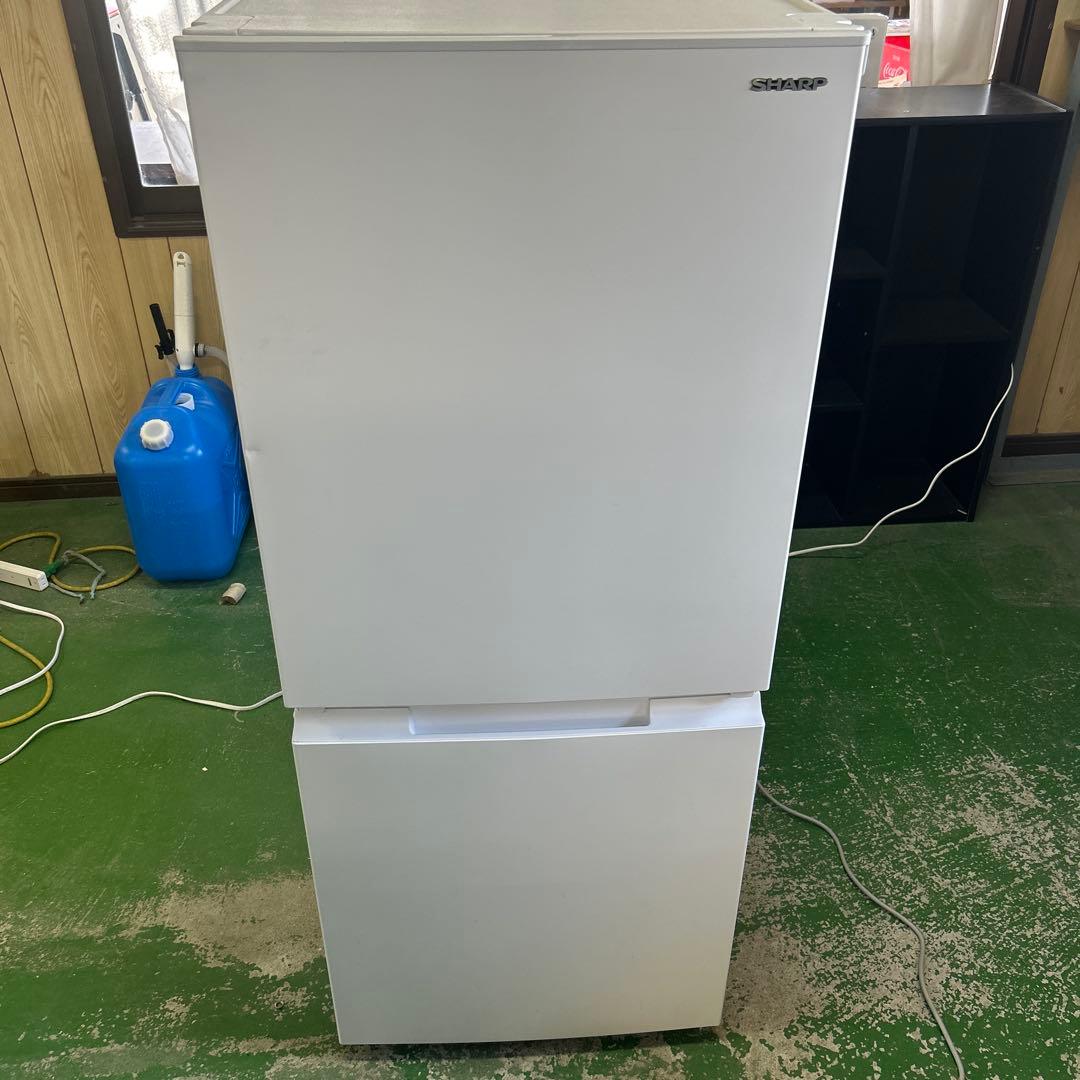 n*2様 高年式　シャープ 冷蔵庫 SJ-D15J 152L 2022年製 ホワ