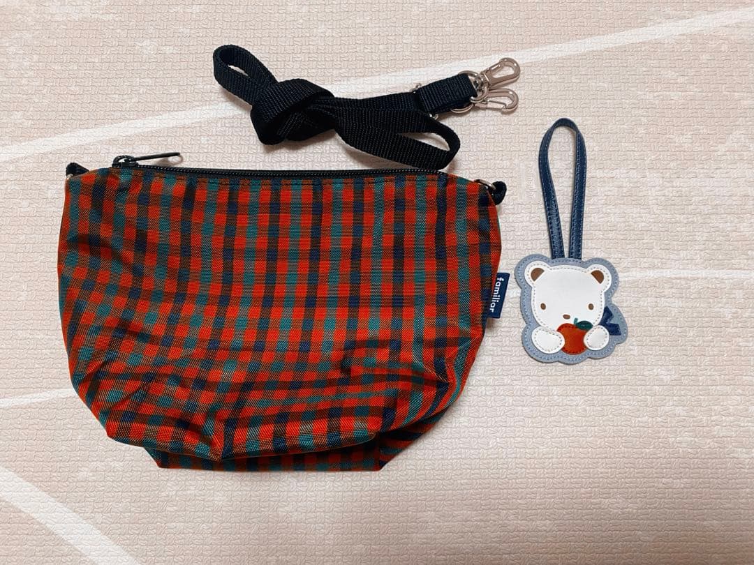 familiar ファミリア　ポシェット　舟形　赤系