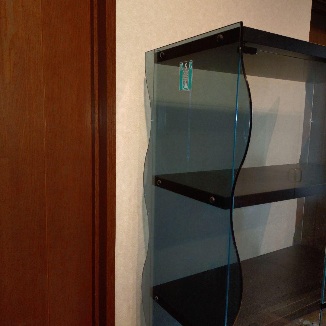 強化ガラス製シェルフ　ショーケース