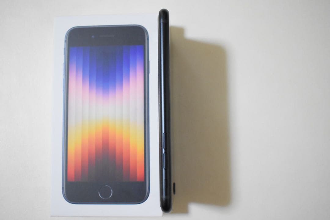 当日発送 新品 iPhone SE 3 ミッドナイト 64gb SIMフリー