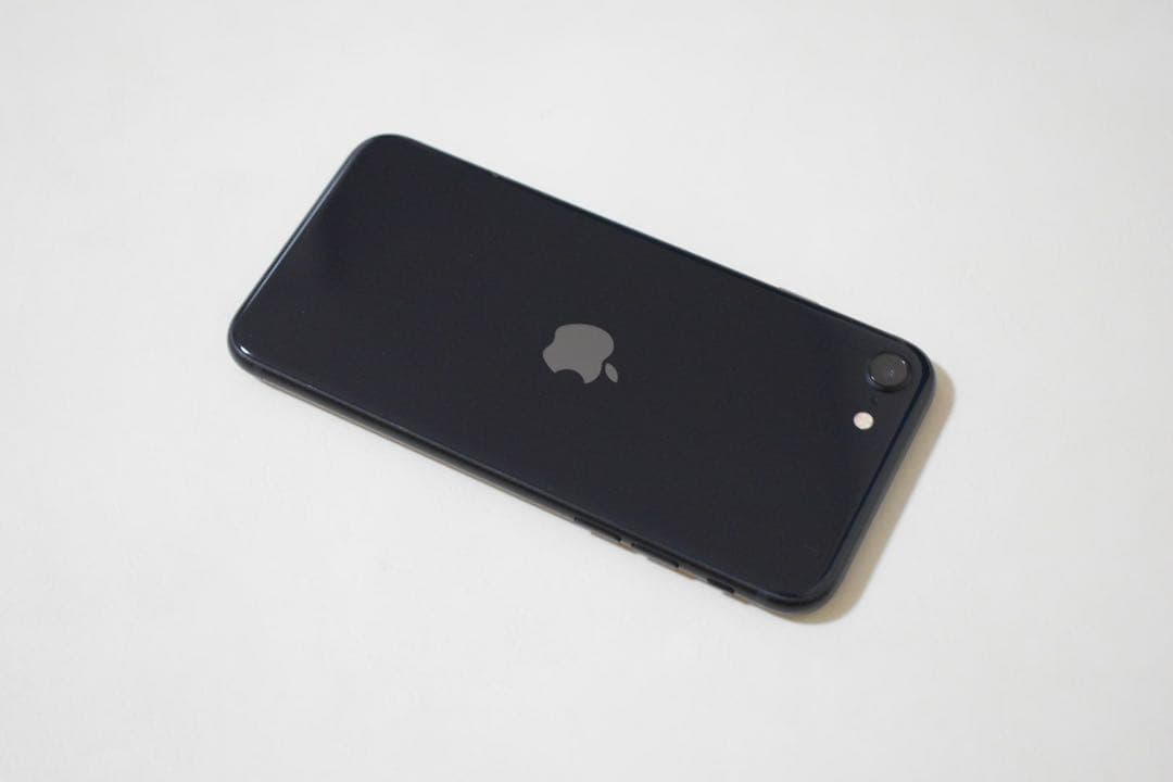 当日発送 新品 iPhone SE 3 ミッドナイト 64gb SIMフリー