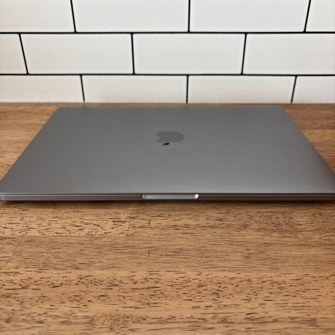 MacBook Pro 13インチ 2022 8GB/256GB