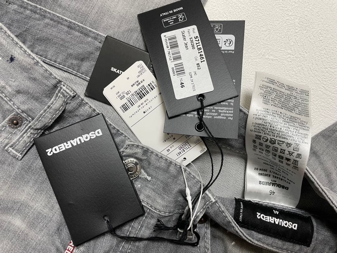 新品タグ付き　 ディースクエアード　24年デニムパンツ　　　定価120000+税