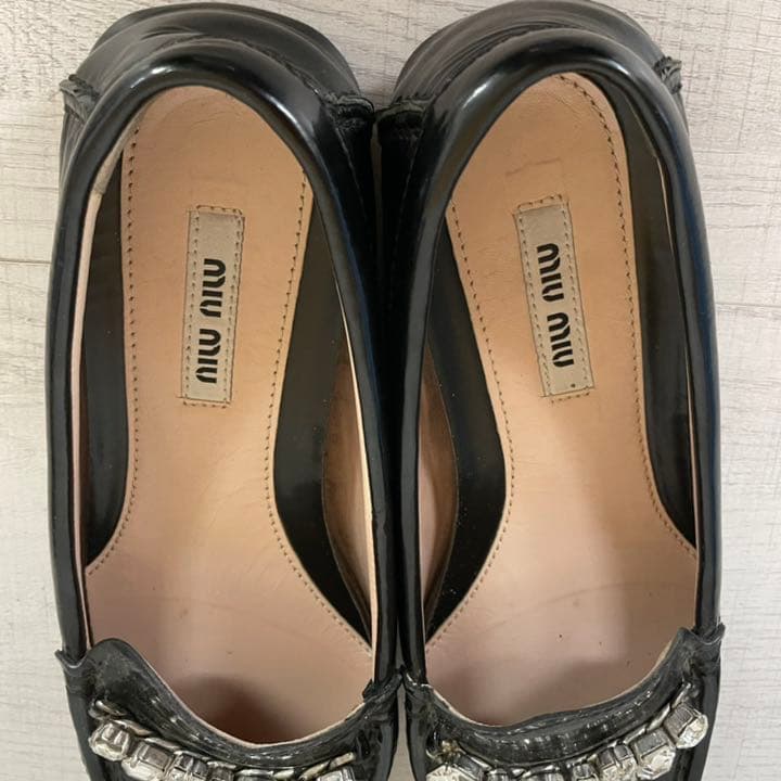 miu miu ミュウミュウ　ビジュー付きローファー