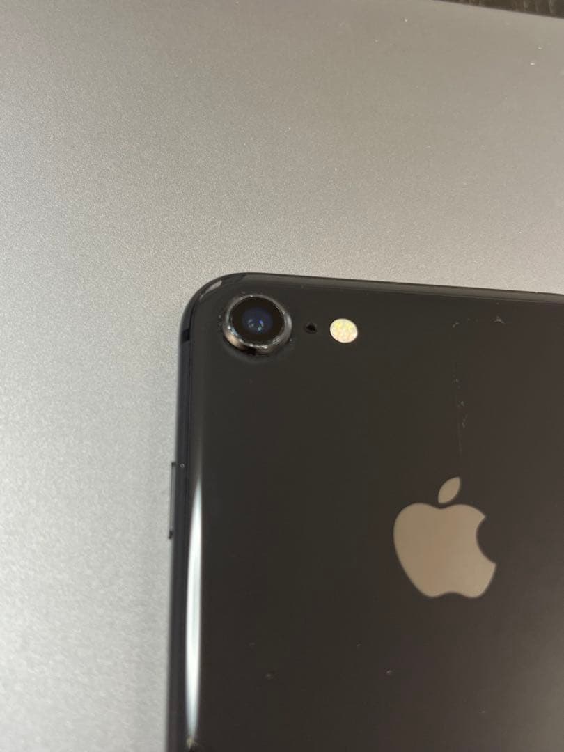 お*り様 Apple iPhone 8 (MQ782J/A) 64G SIMロッ