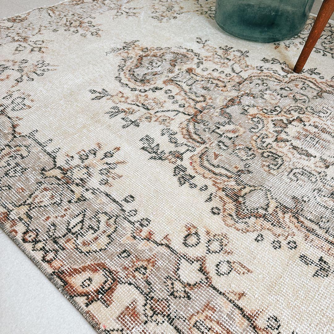 トルコ　ヴィンテージラグ　ライトグレー　アイスグレー