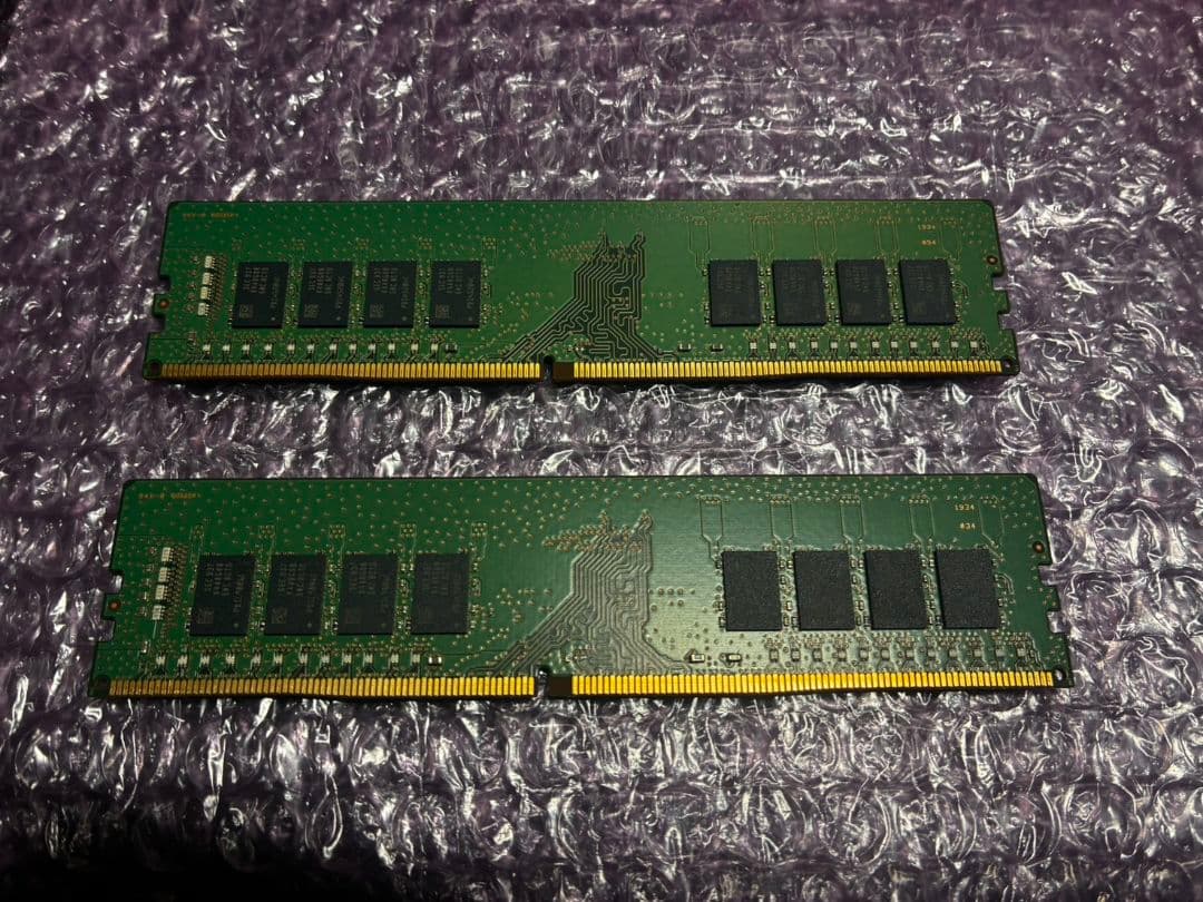 Samsung 32GB DDR4 2666MHz メモリ