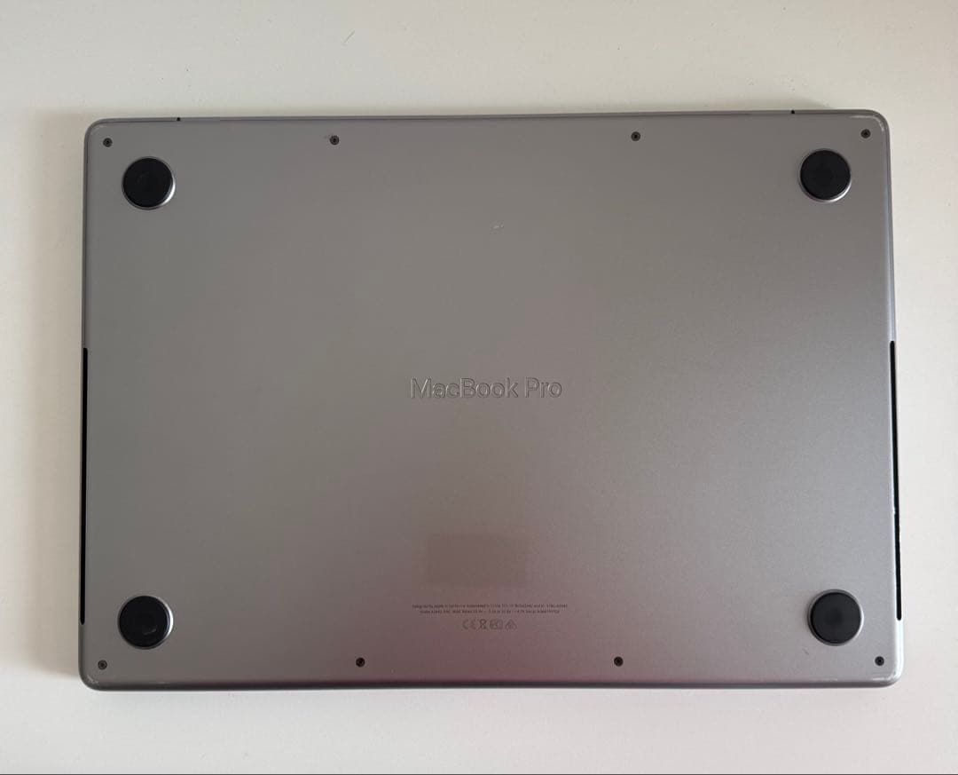 Macbook Pro 2021 14インチ Windows 11 Pro