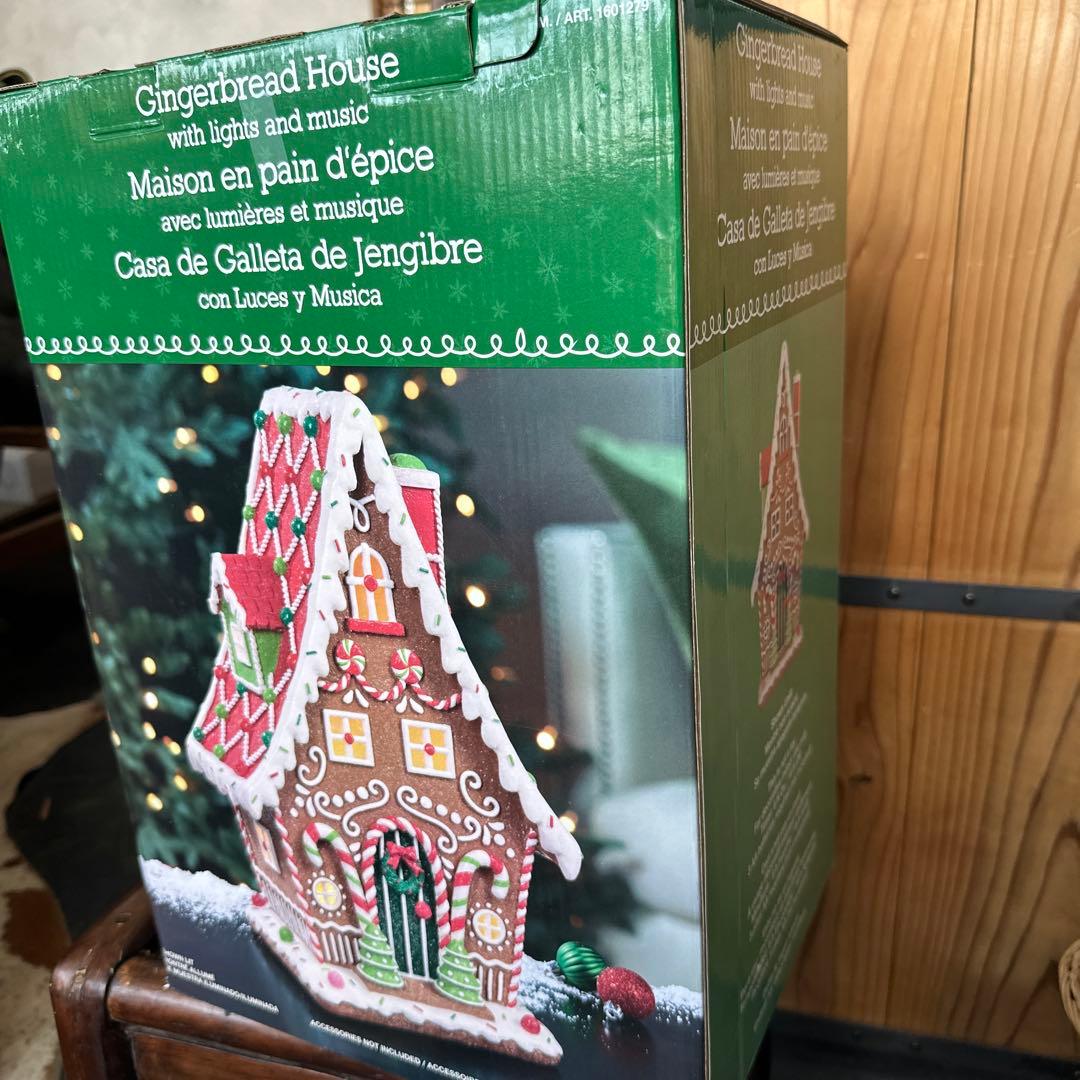 新品未使用　コストコジンジャーブレッドハウス