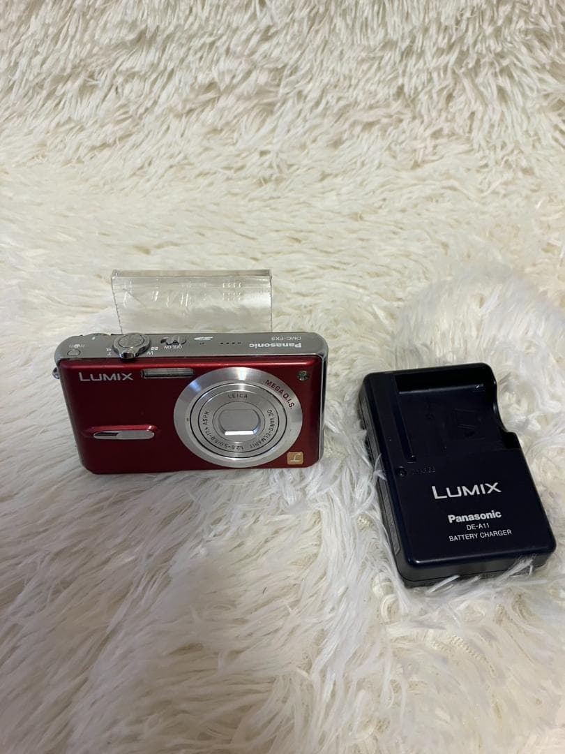 【動作確認済】Panasonic LUMIX DMC-FX9 デジタルカメラ　赤