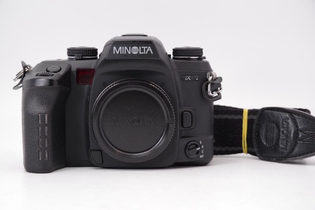 MINOLTA α-7