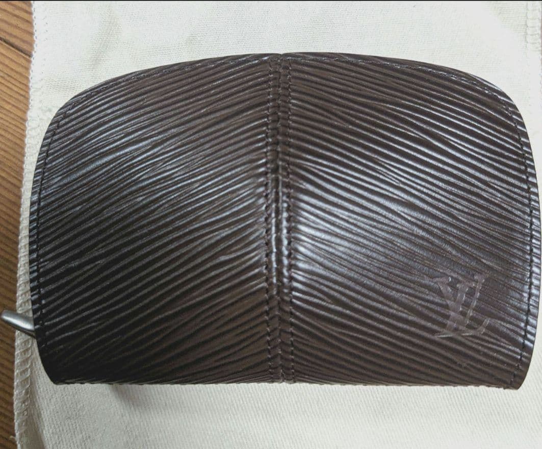 ルイ・ヴィトン エピ ケース