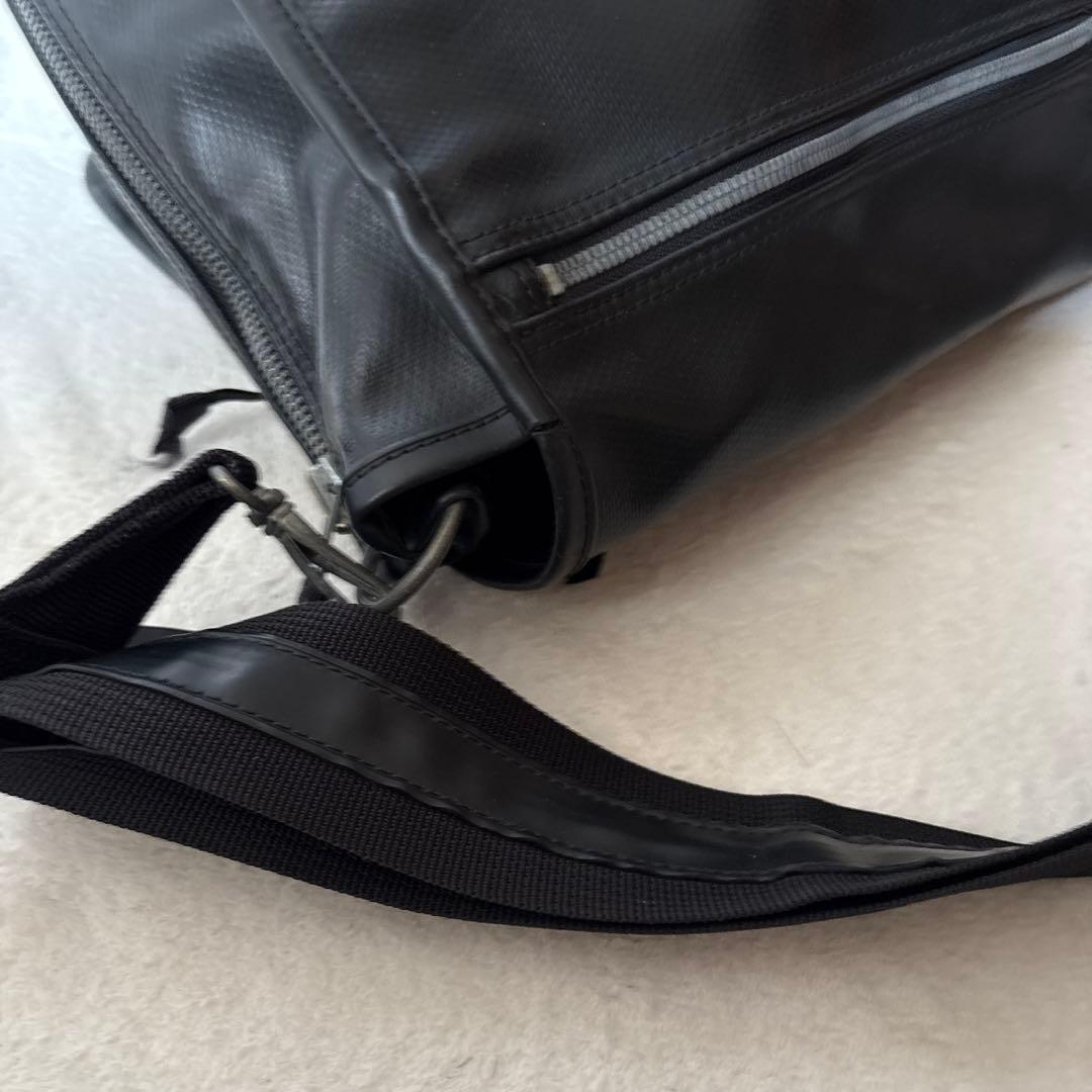 ラゲッジレーベル　ショルダーバッグ　メッセンジャーバッグ　青バッテン　大きめ