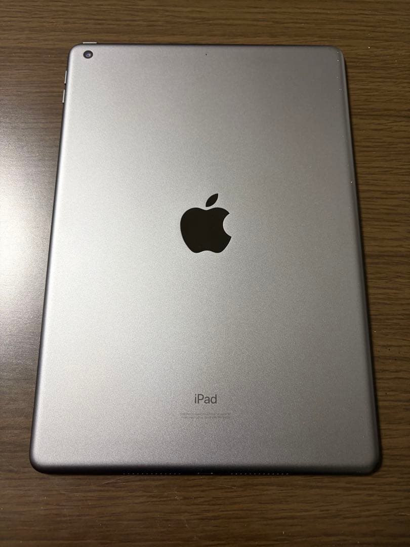 Apple iPad(第7世代)シルバー 32g WiFiモデル 最大容量93%