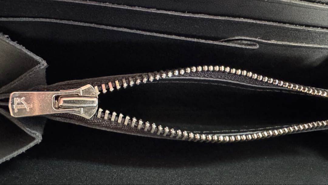 【日曜限定価格！】SINSIN バタール キャビアスキンレザー 黒 新進工房