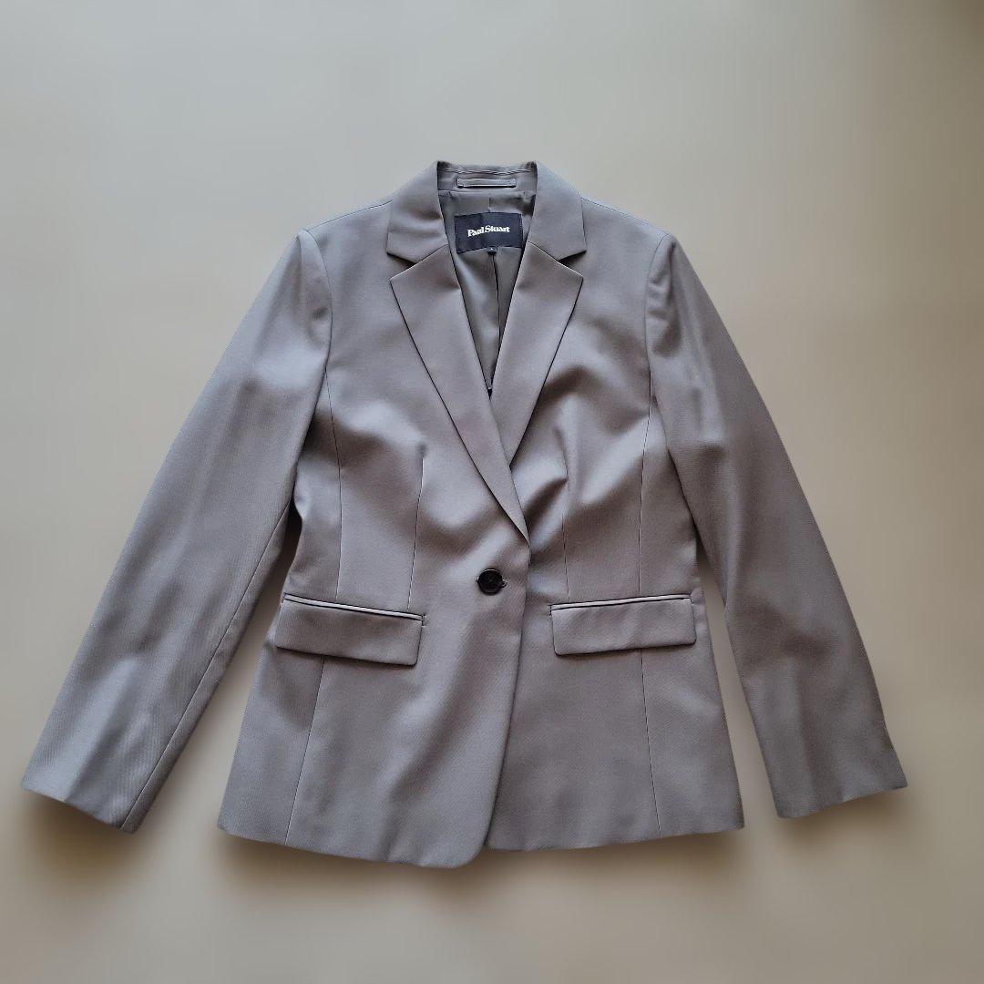 美品【ウォッシャブル/防シワ性】ウーステッドクリアツイル パンツスーツ　ベージュ