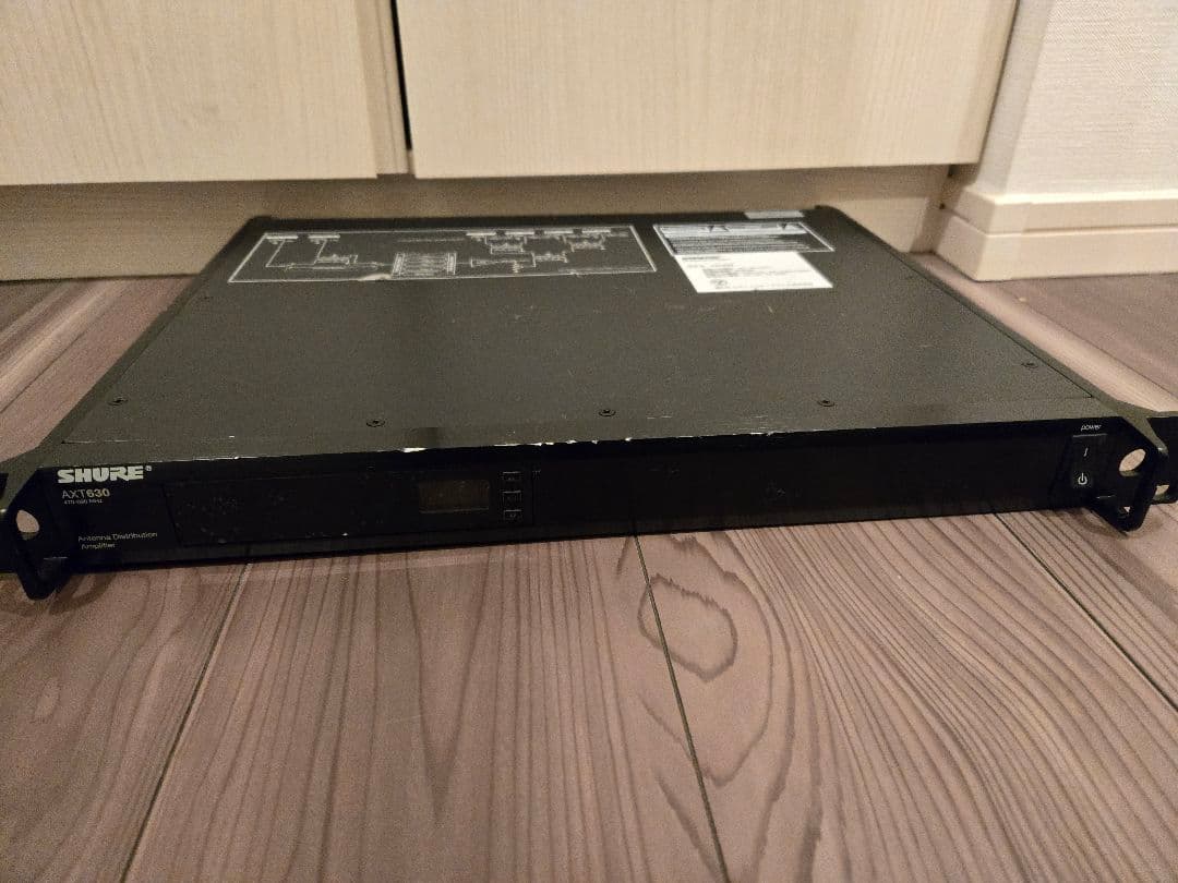 SHUREシュアDistributionAmplifier分配アンプAXT630