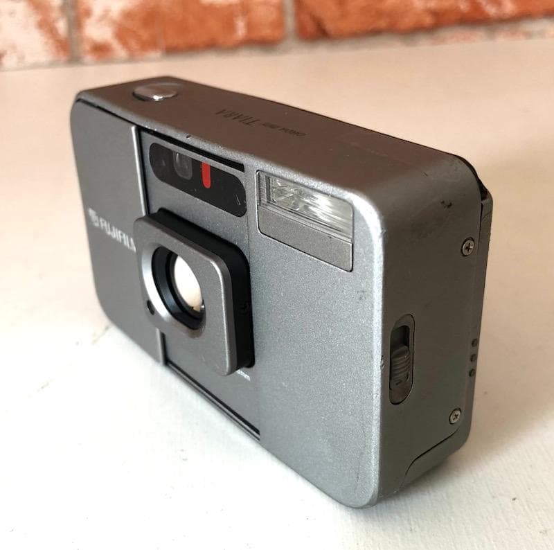 FUJIFILM TIARA コンパクトカメラ　訳アリ　動作品＃136