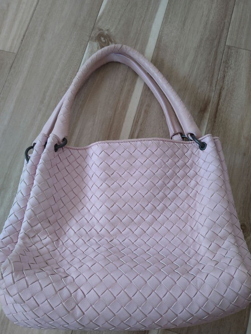 ボッテガヴェネタ　レア　ピンク