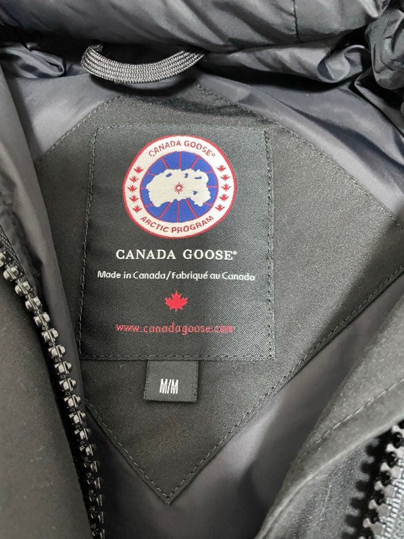   マッケンジー Mサイズ 黒 ダウンジャケット