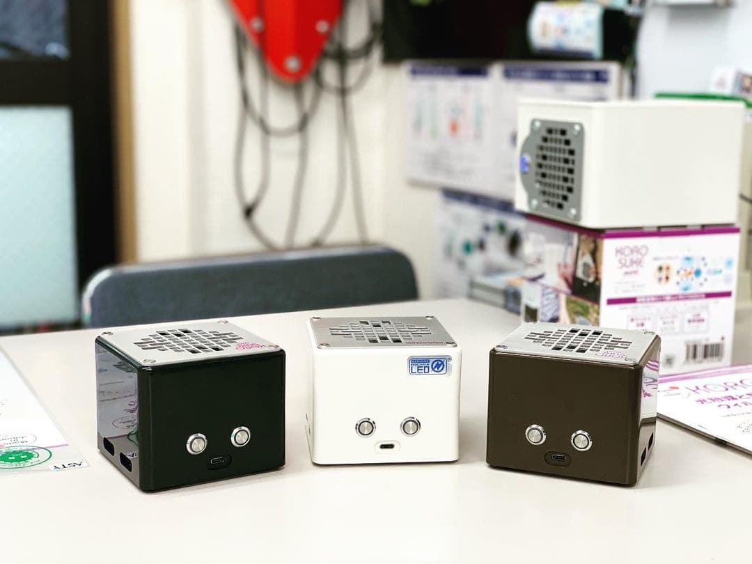 ウィルス分解 KOROSUKEmini黒 空気清浄機 紫外線LED 高密度光触媒