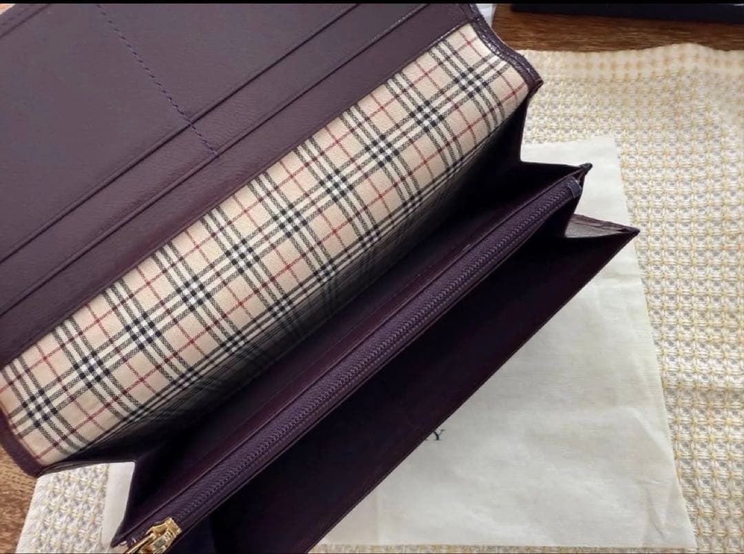 正規品 美品 BURBERRY バーバリー 長財布 二つ折り財布 付属品 箱付き