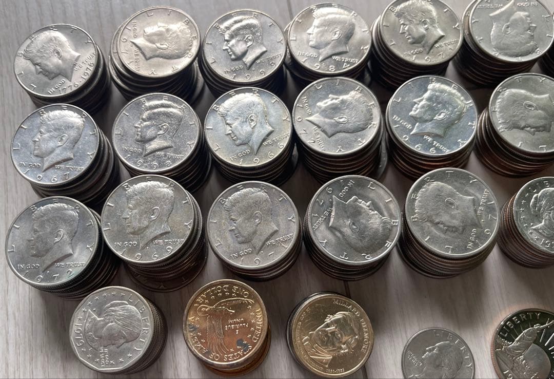 アメリカ　ケネディハーフダラー188枚　　1ドル 46枚　 古銭
