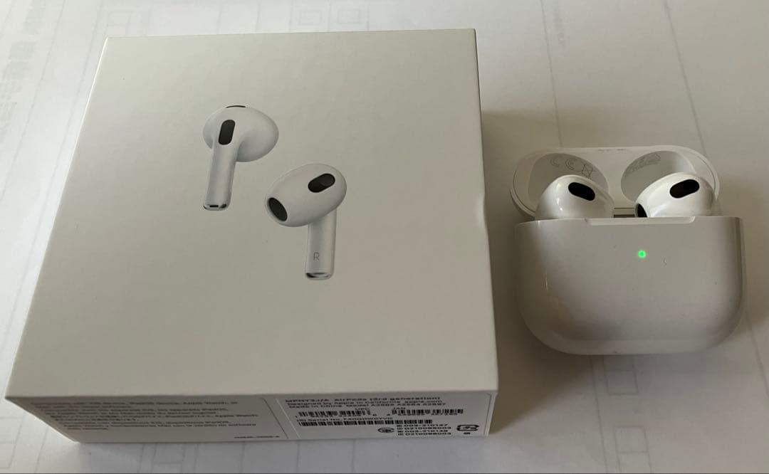 Apple AirPods3 本体 第３世代 外箱ケーブル付き