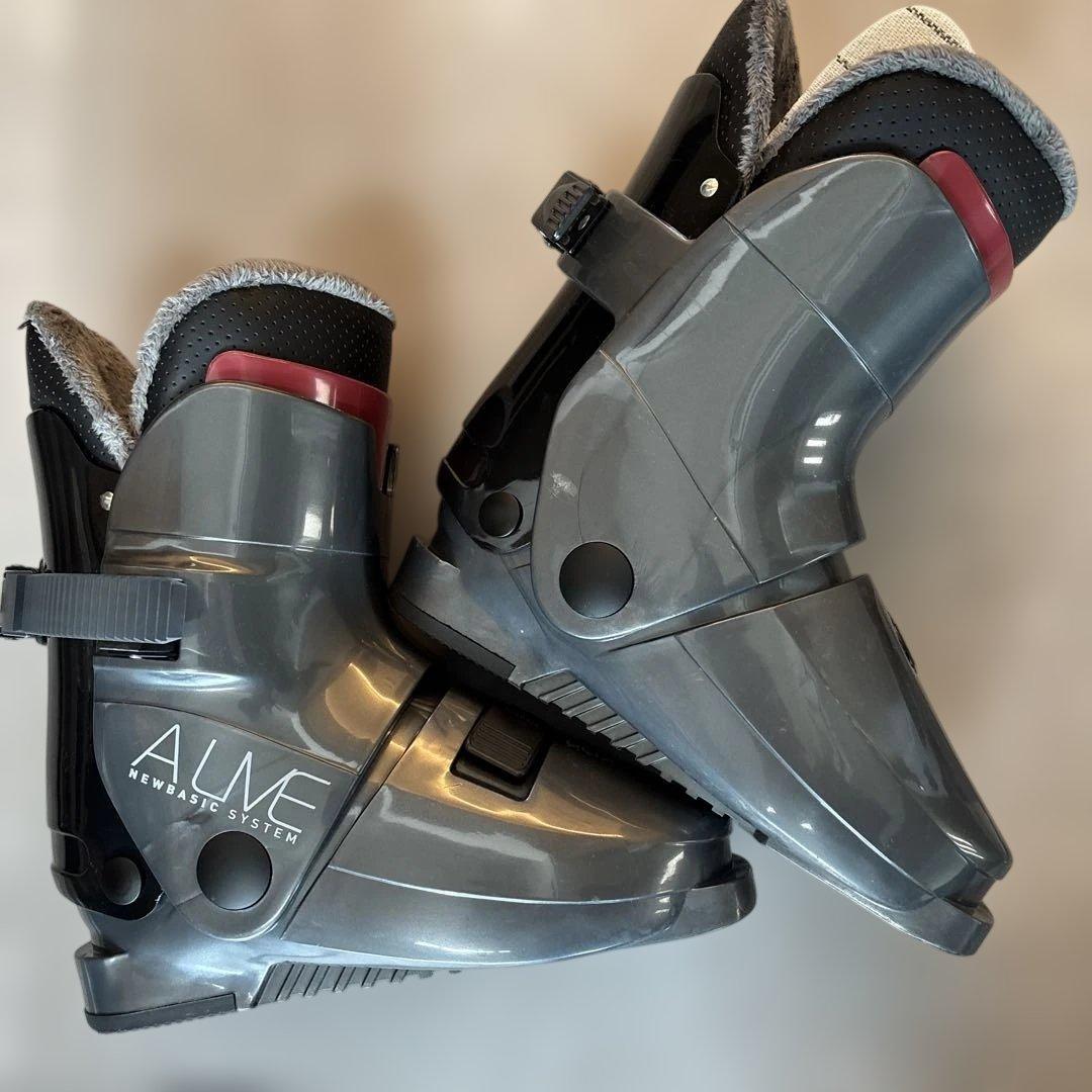 【美品】￼ 日本製 甲高幅広 GEN アライブ スキーブーツ２３.5cm