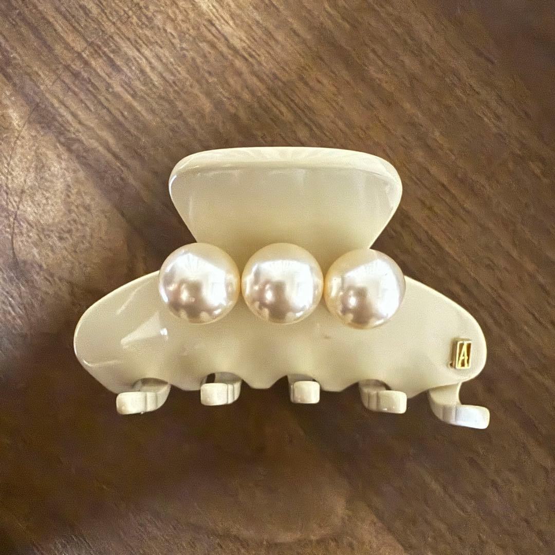 Alexandre de Paris アレクサンドル ドゥ パリ　パールクリップ