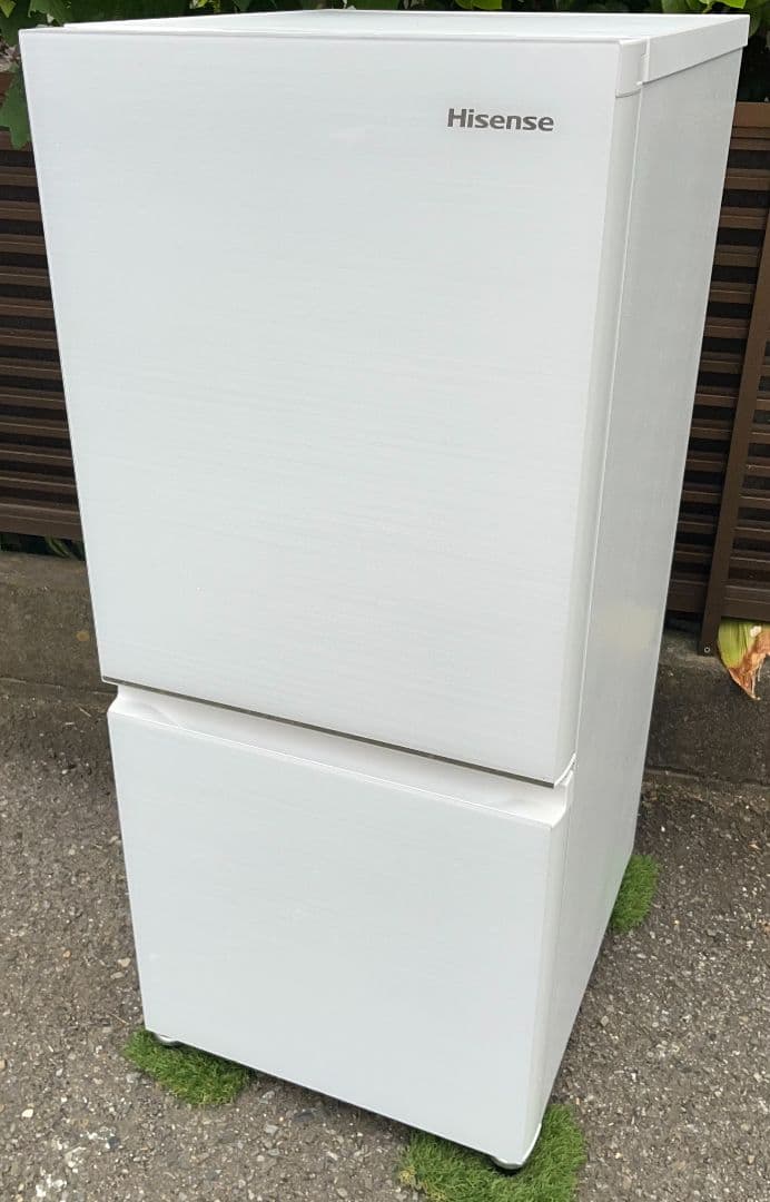 ハイセンス冷凍冷蔵庫 135L ガラストップ自動霜取り機能付き2022年製