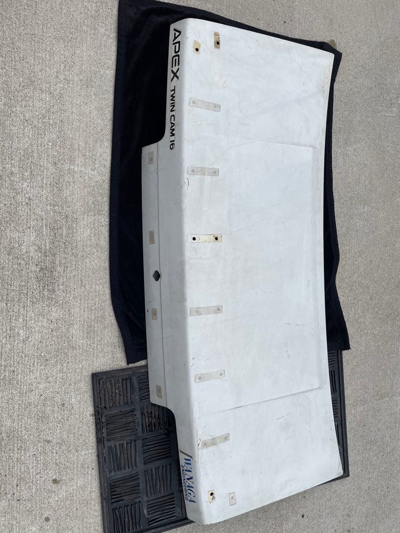 トヨタ純正 AE86 レビンリア トランク