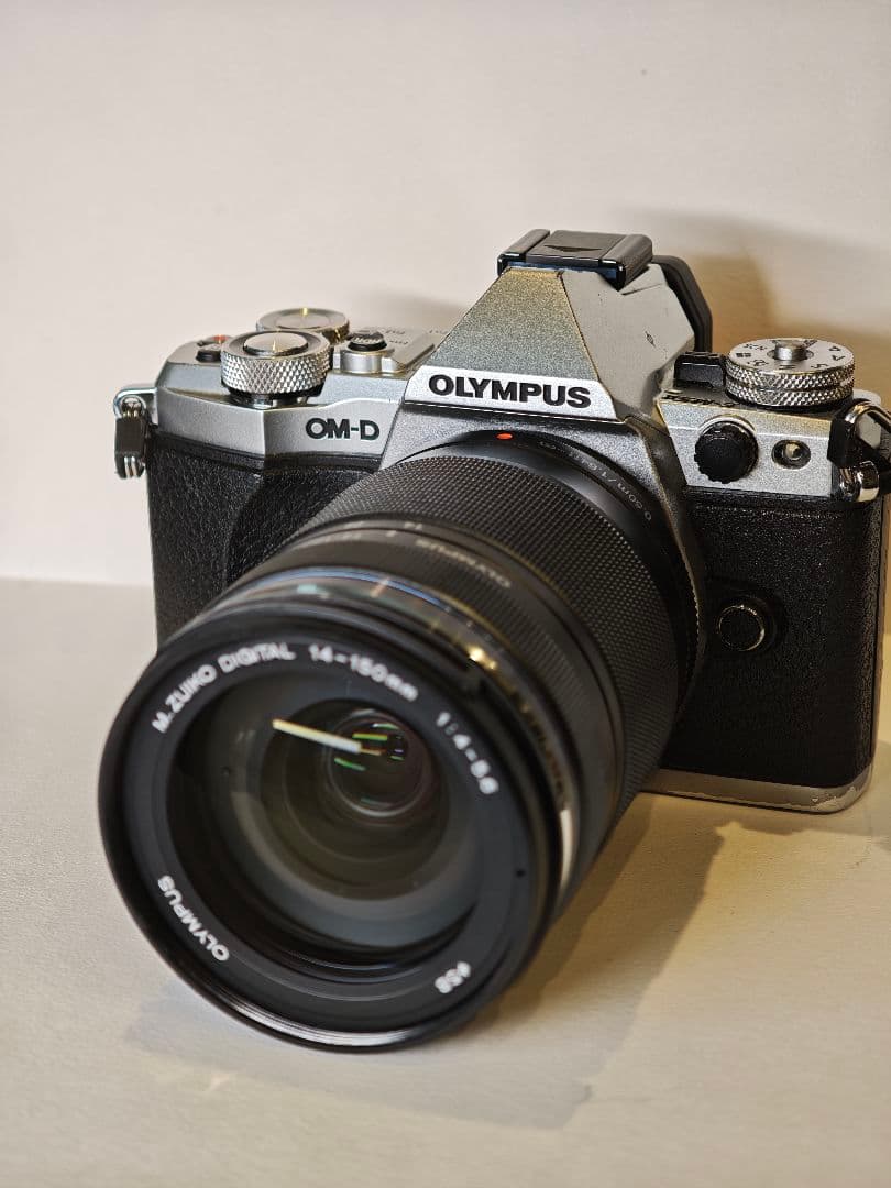 Olympus OM-D E-M5 MarkⅡ レンズキット