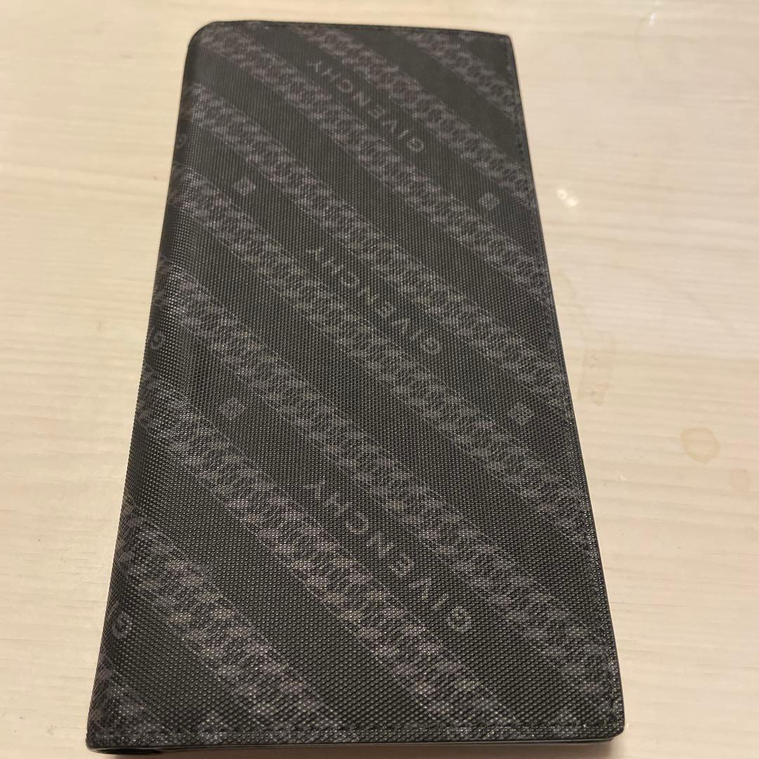 あ*様 GIVENCHY ジバンシー　ブラック 長財布