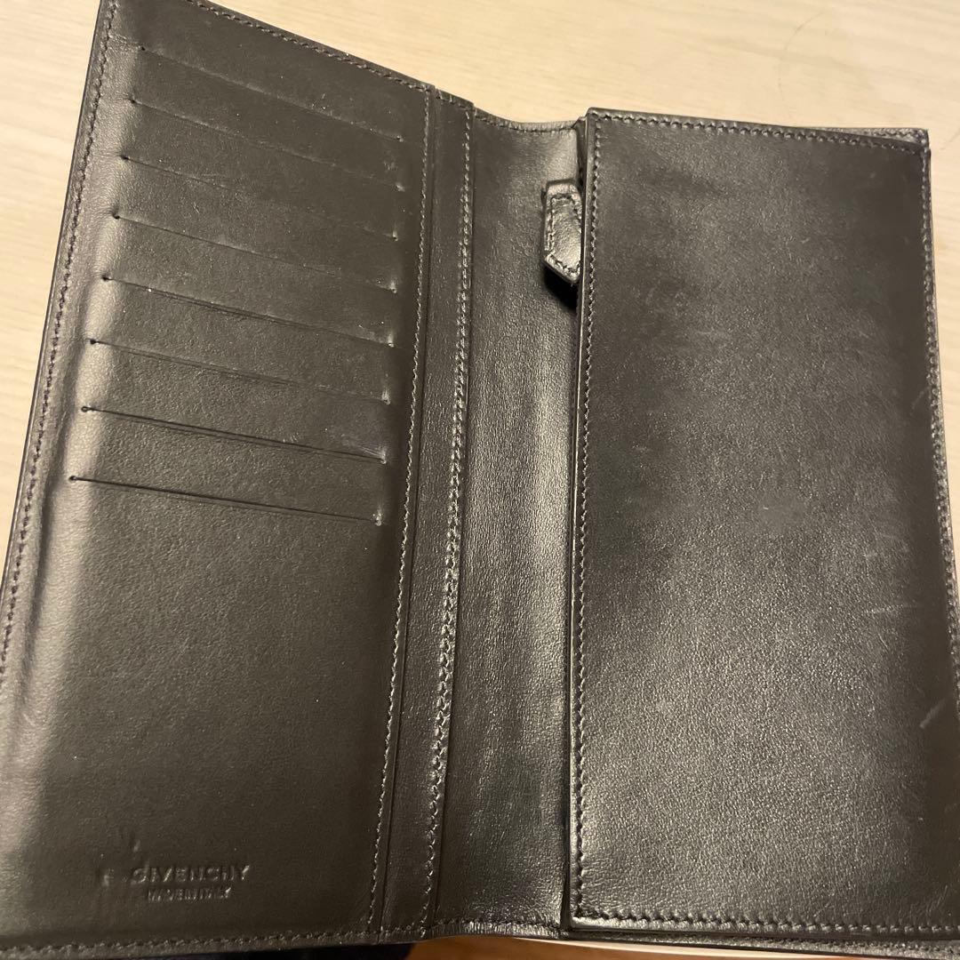 あ*様 GIVENCHY ジバンシー　ブラック 長財布