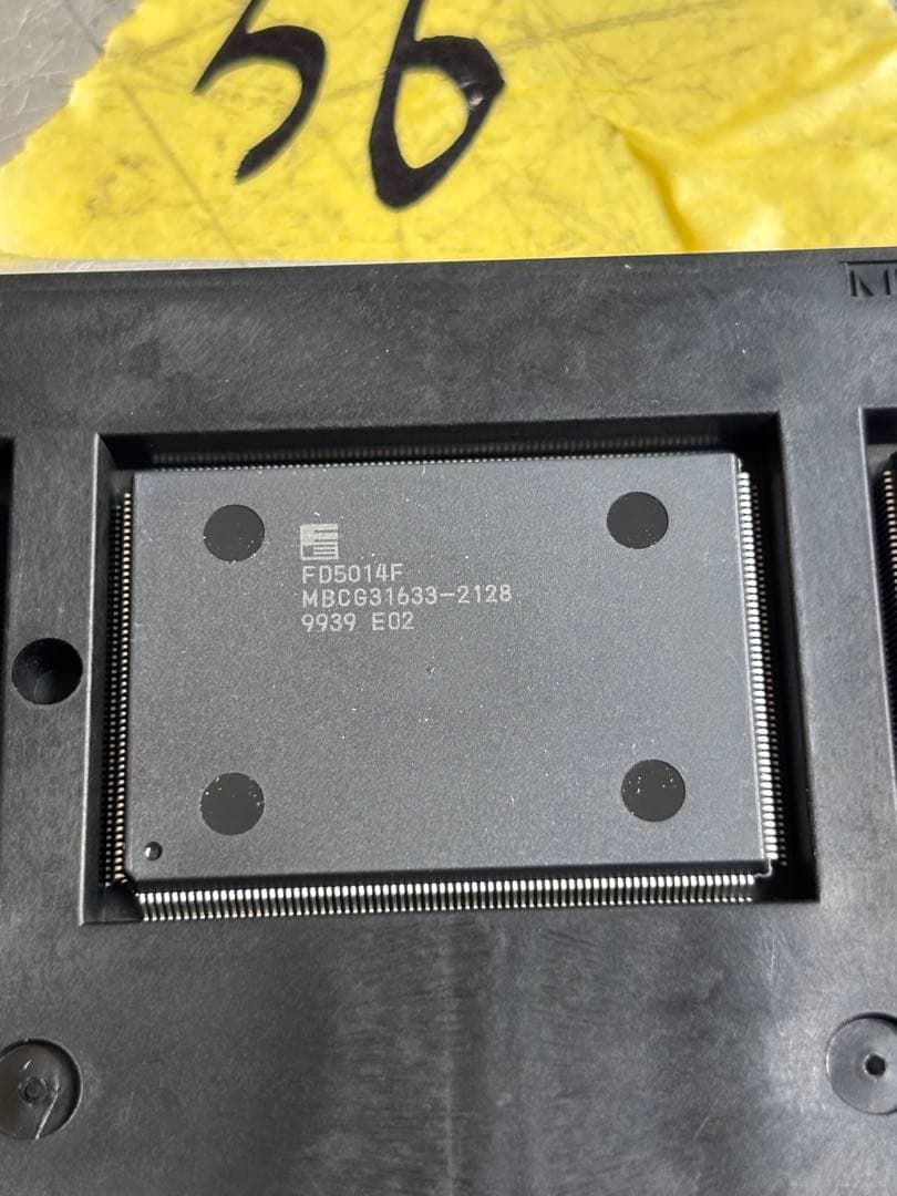 11個。富士電機ICチップ。新品同様。未使用。長期保管品