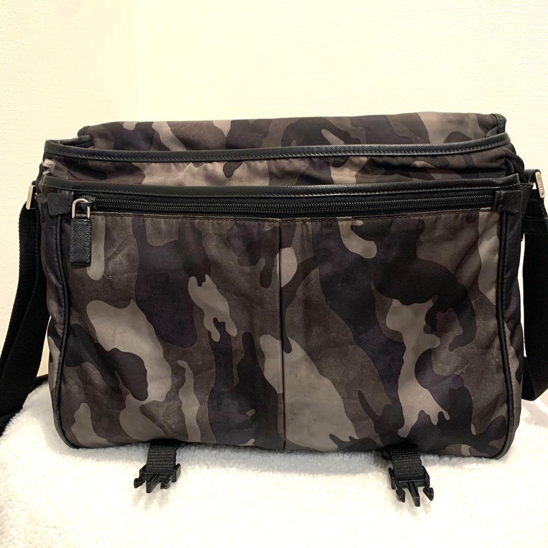 PRADA プラダ ショルダーバッグ 三角プレート　迷彩　ブラック