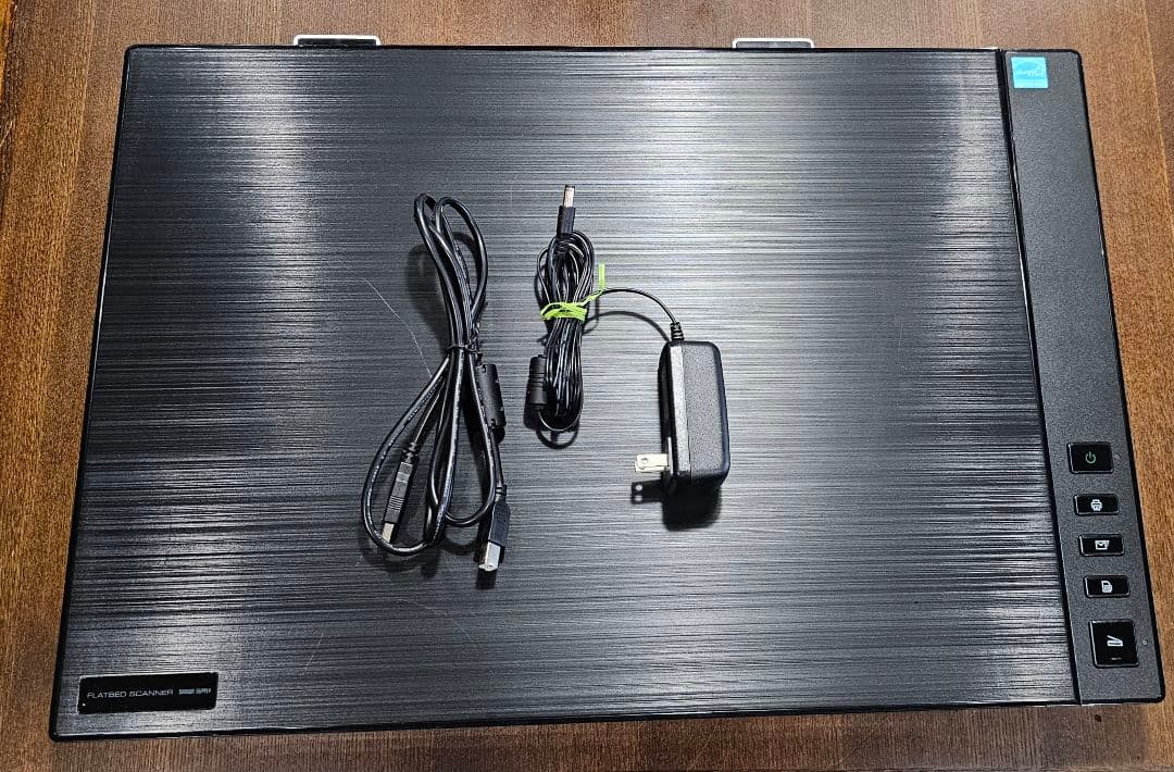 【中古美品】サンワサプライ400-SCN057 A3対応フラットベッドスキャナ