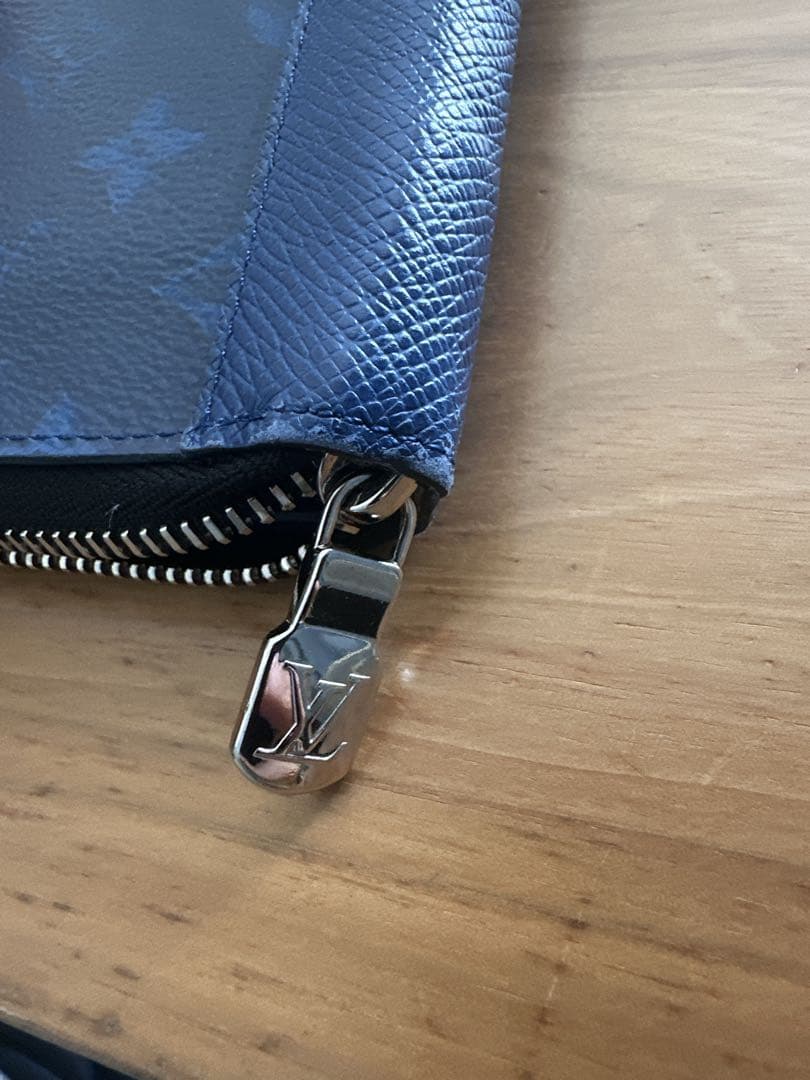 ほし【超美品】Louis Vuitton 長財布