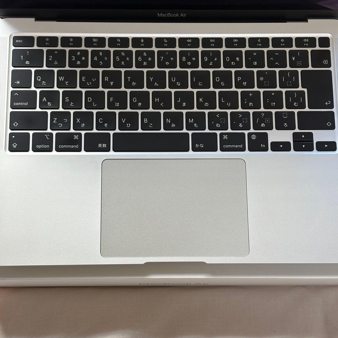 MacBook Air M1 8GB 256GB シルバー