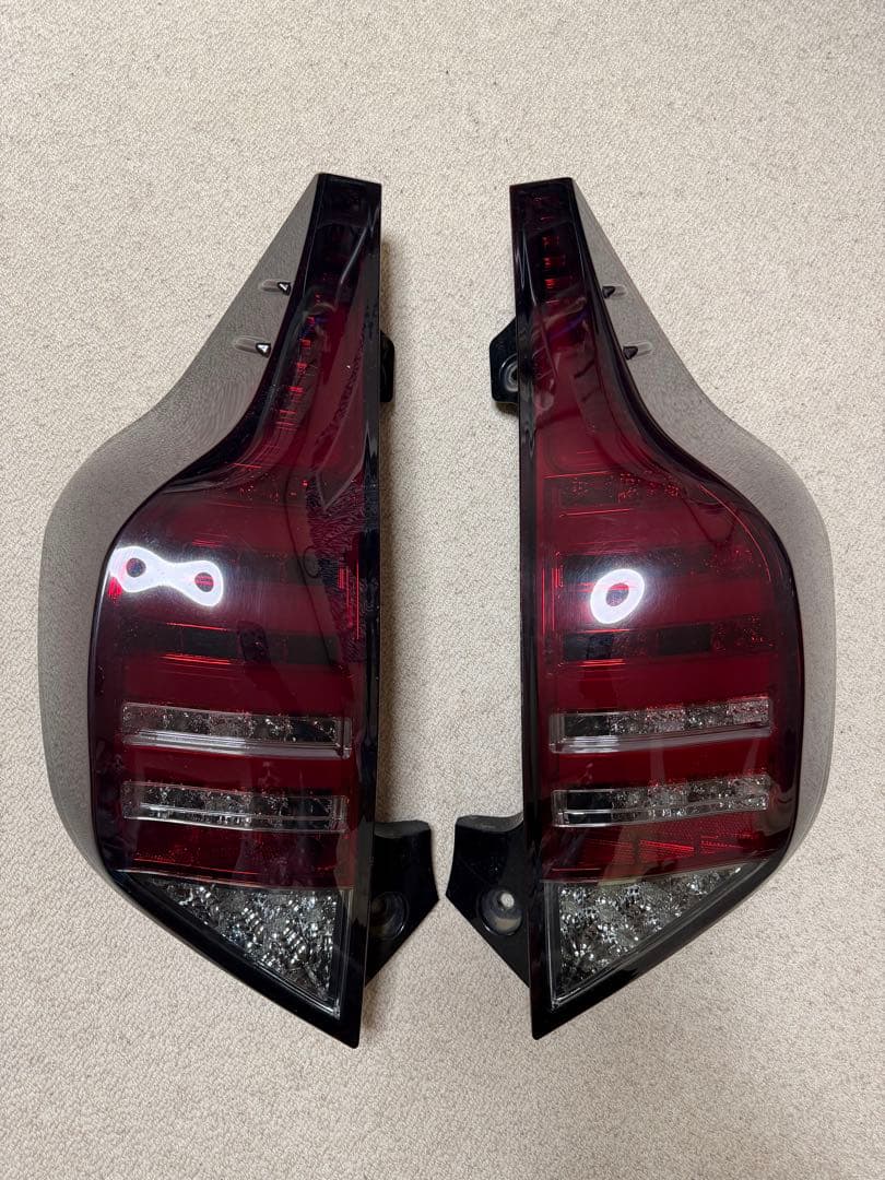 アクア　スモークテールランプ