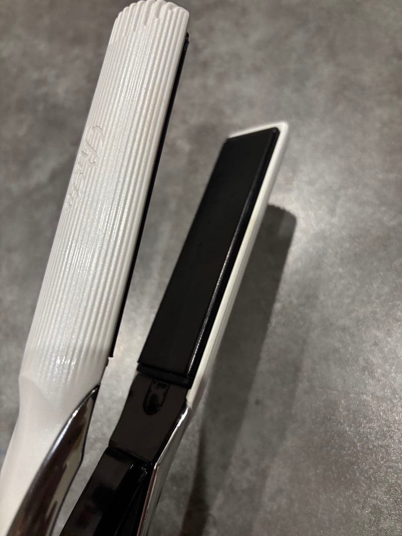 【⭐️箱不要¥500割引】MTG リファ　ReFaストレートヘアアイロン②