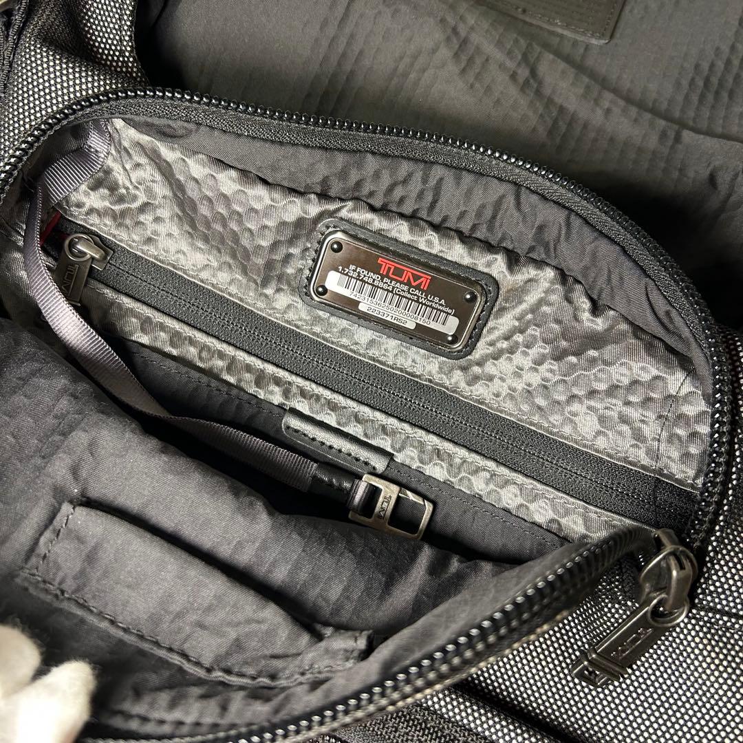 【美品】TUMI トゥミALPHA BRAVO クロスボディ223371RS2