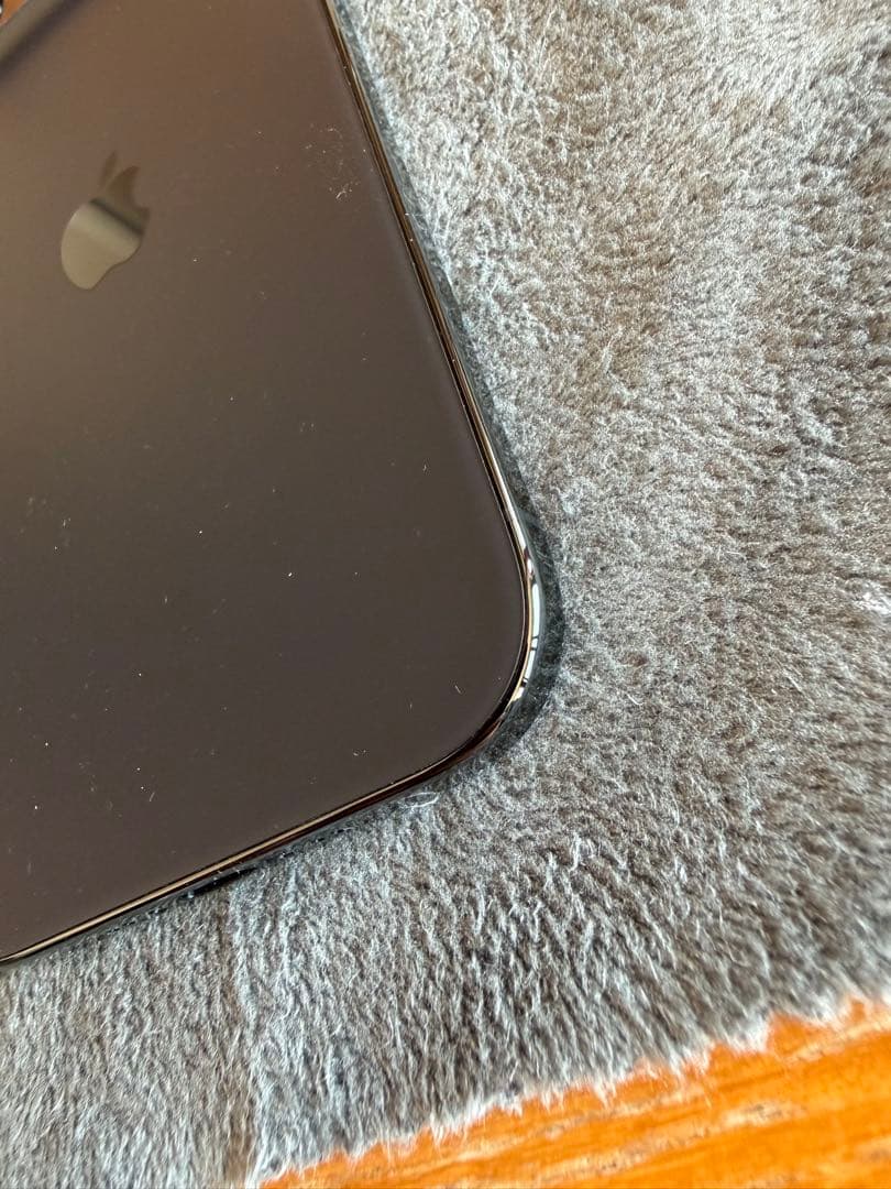 Apple iPhone Air ブラック 256GB 本体　購入2週間