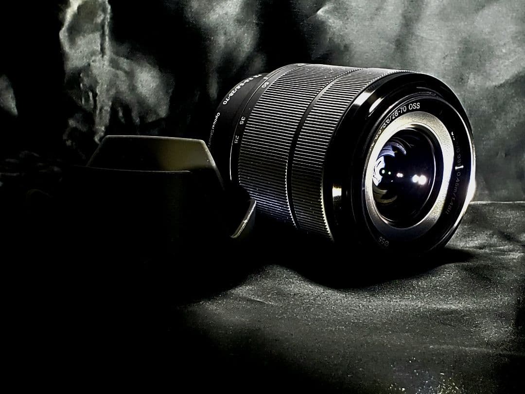 新同様Sony　FE3.5-5.6/25-70 OSS フルサイズ用ズームレンズ