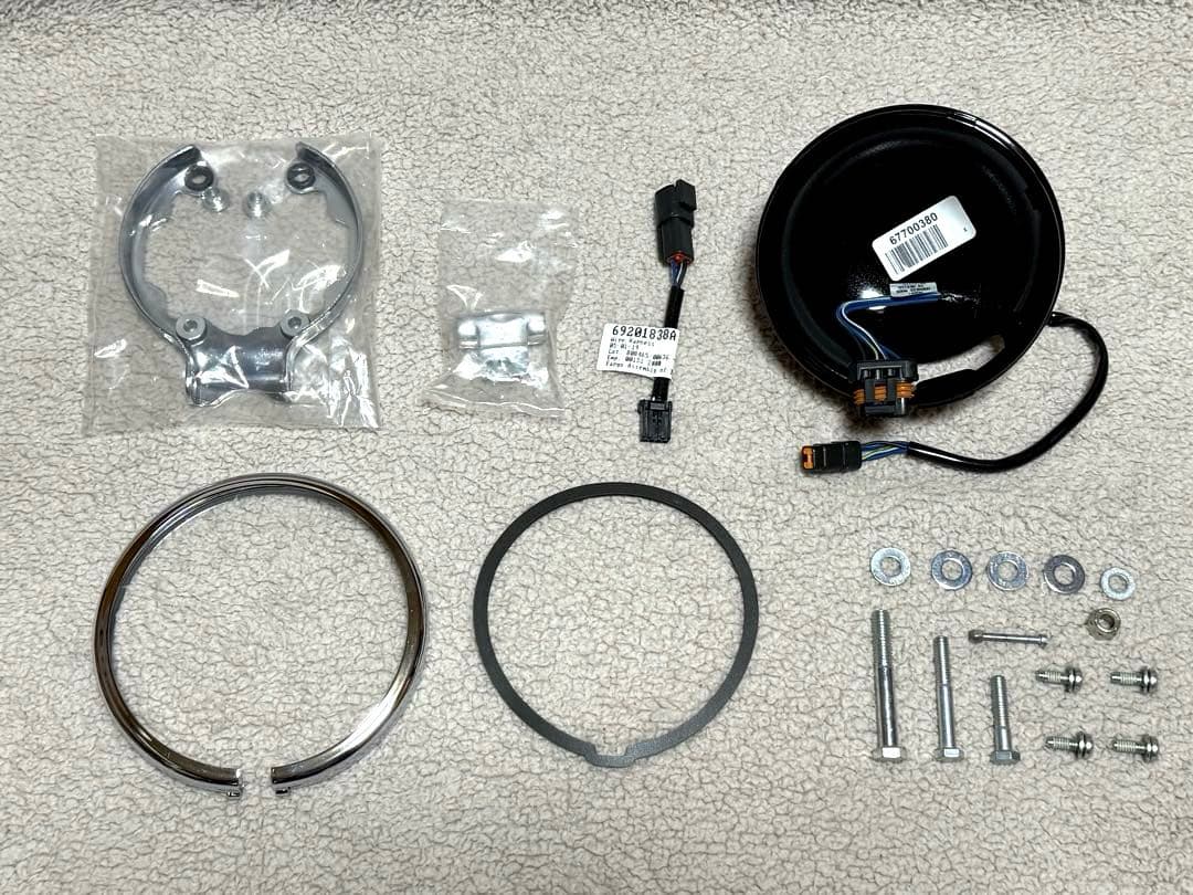 ハーレー純正5-3/4インチ ヘッドライトマウンティングリングキット FXLRS