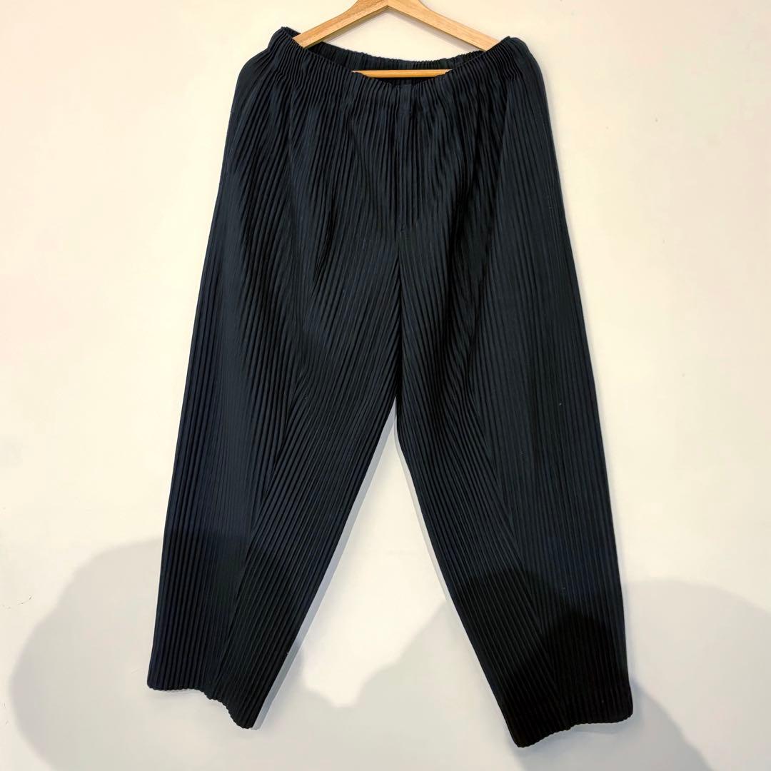 HOMME PLISSÉ ISSEY MIYAKE ブラックプリーツパンツ