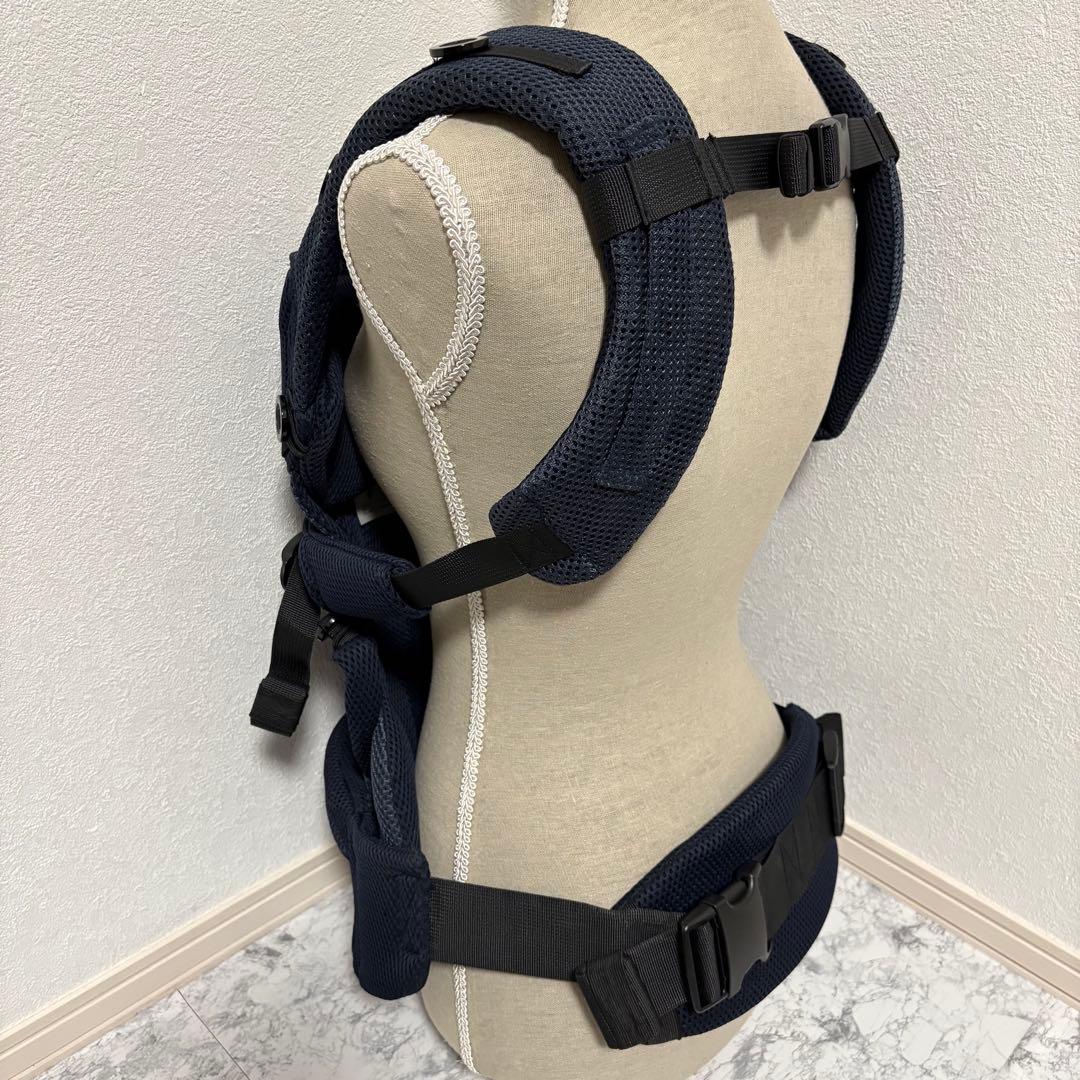 美品✨清潔✨手洗い済✨エールべべ ベビーキャリア　メッシュコンパクト
