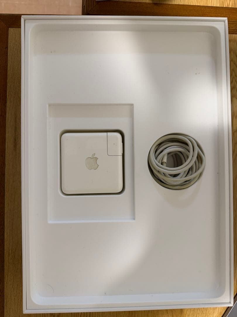 MacBook Pro 13インチ (2019) 本体(ジャンク品)